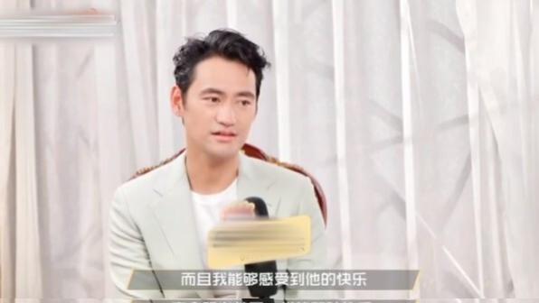 胡歌|袁弘受访畅谈胡歌状态，曝胡歌当爸后变化巨大，被女儿治好小忧郁