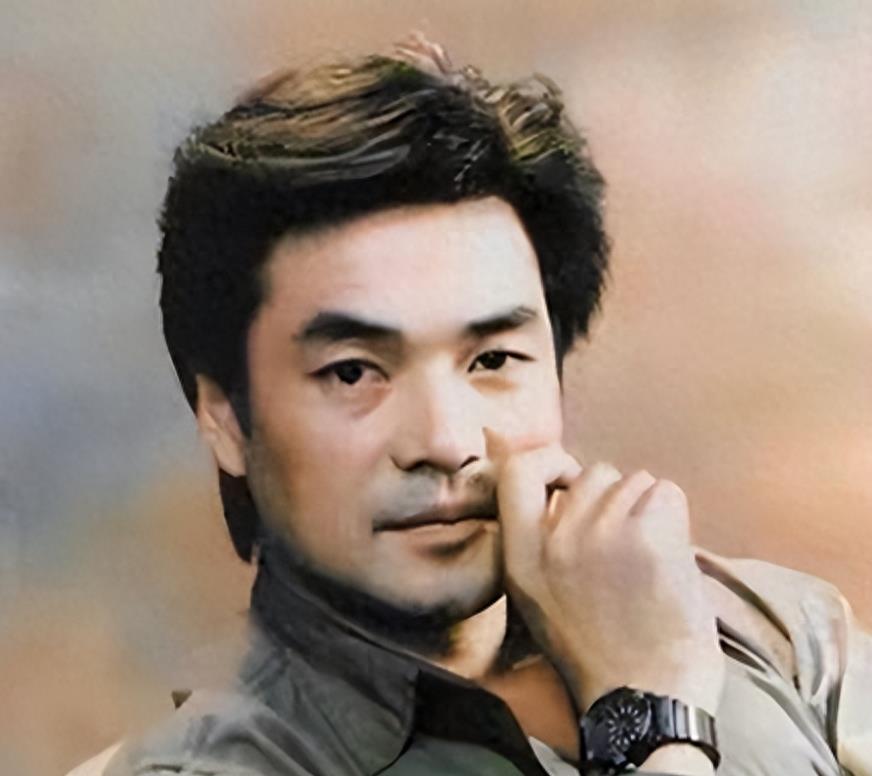 惨遭许睛抛弃，在葛优家躺了3年沙发，如今他却成“人生赢家”！