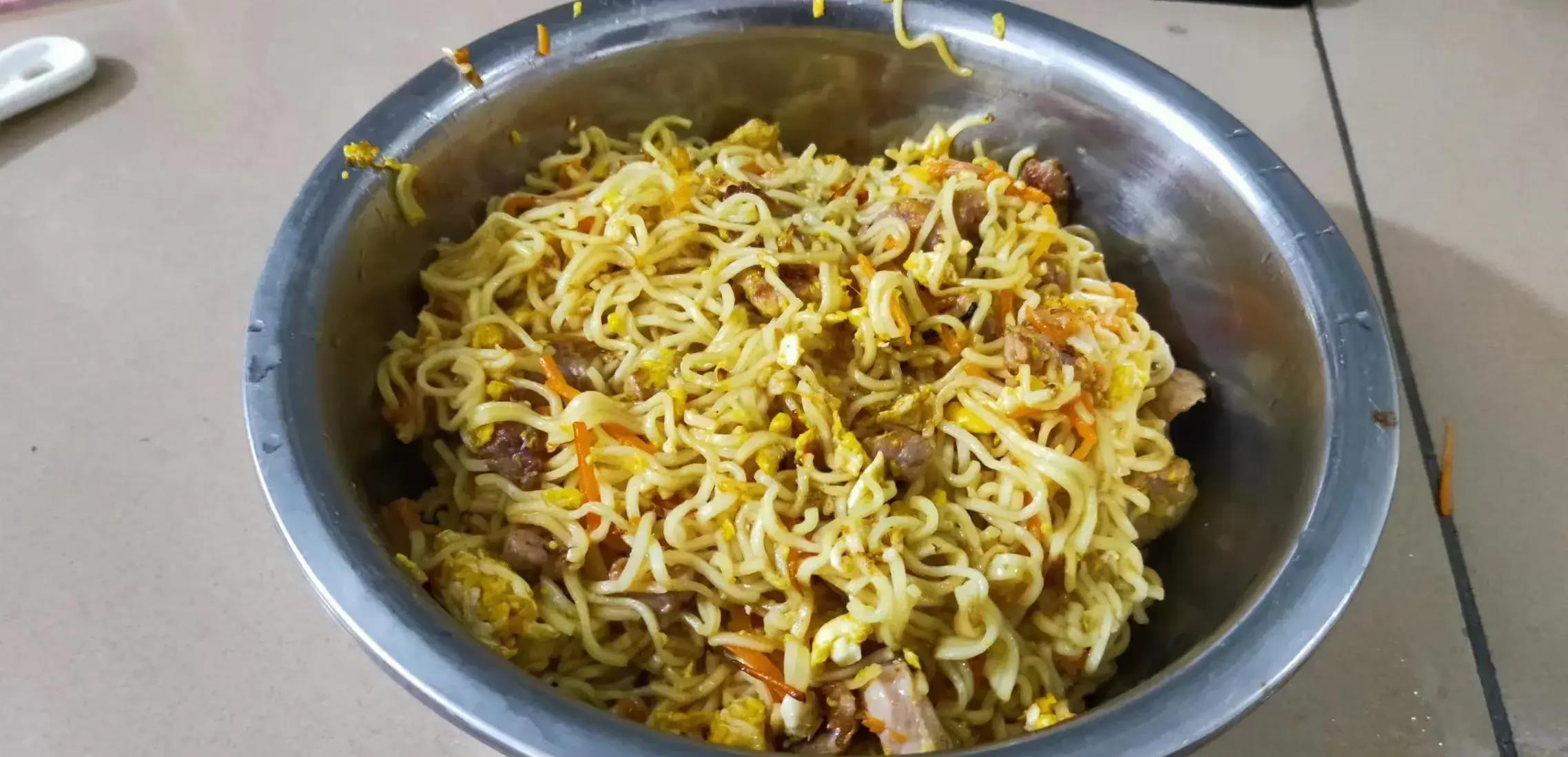 猪肉|表姐来我家做客,我买了6块钱猪肉,有荤有素,可表姐好像还不高兴