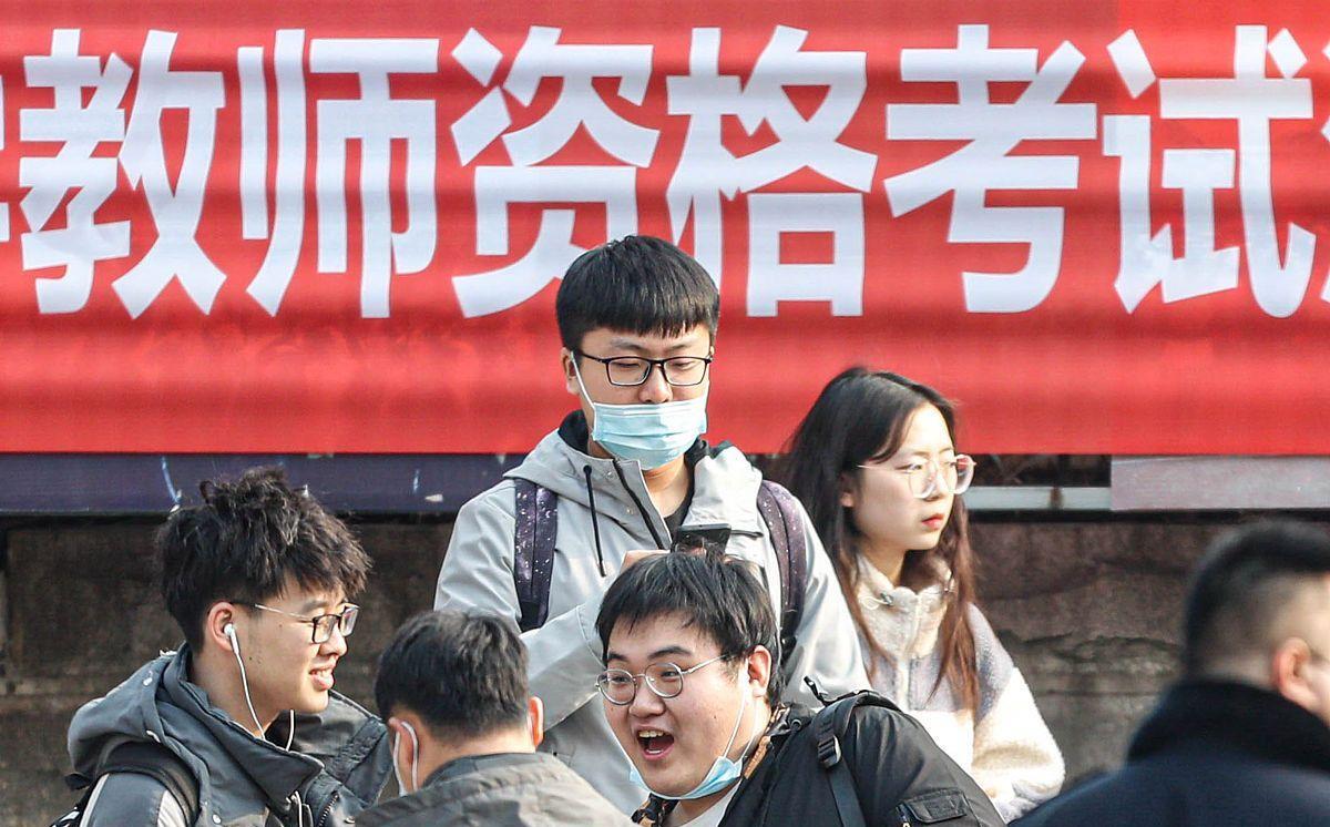 招聘|中小学教师去除编制,招聘老师年薪25万无人问津,改革要不要进行