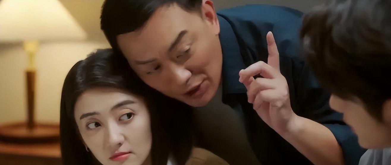 黄海冰，时代抛弃你时，连声招呼都不打