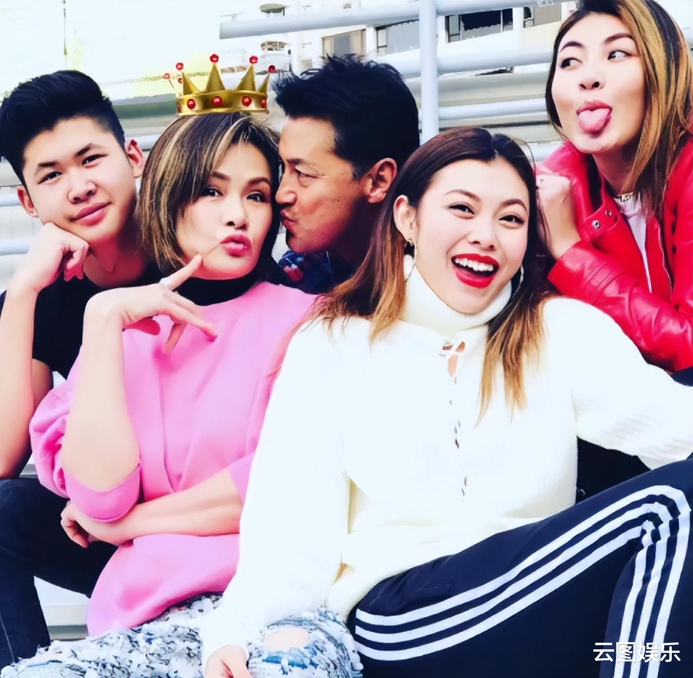 王敏德|又一星二代出道！王敏德儿子宣布进军好莱坞，身材健硕男人味十足