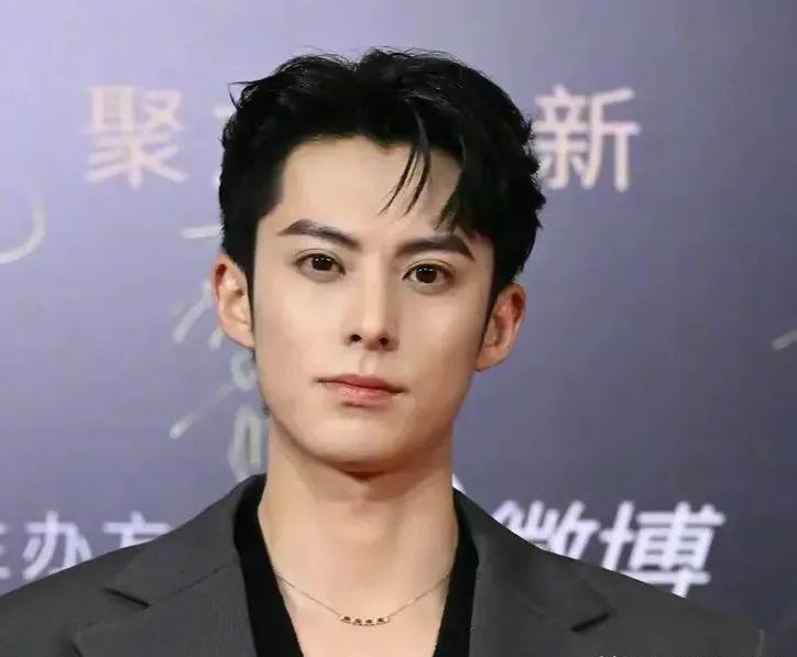 红楼梦|“完美男神”是假的，生图揭露“人间真实”脸型崎岖、满脸痘印