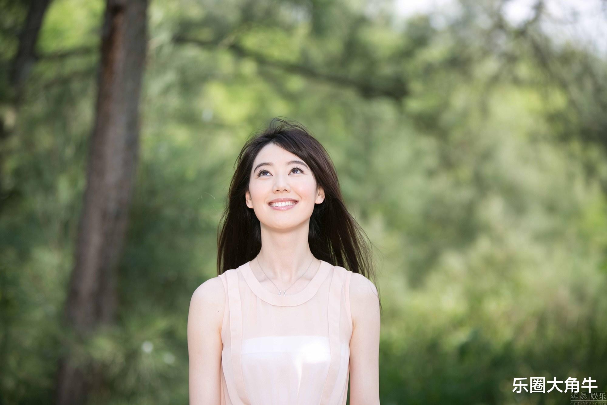 40岁王冠:终于传出喜讯,通过央视《你好生活》官宣“要结婚了”