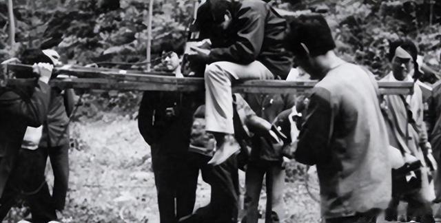 瑕不遮瑜!《西游记》笑到扶墙的穿帮镜头,最后一张你肯定想不到