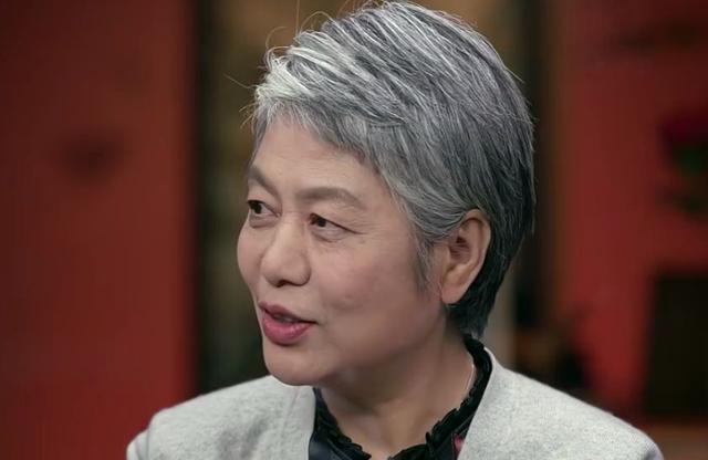 李玫瑾|做合格女人太难了吧？李玫瑾提出“城市留守儿童”，直指职场母亲