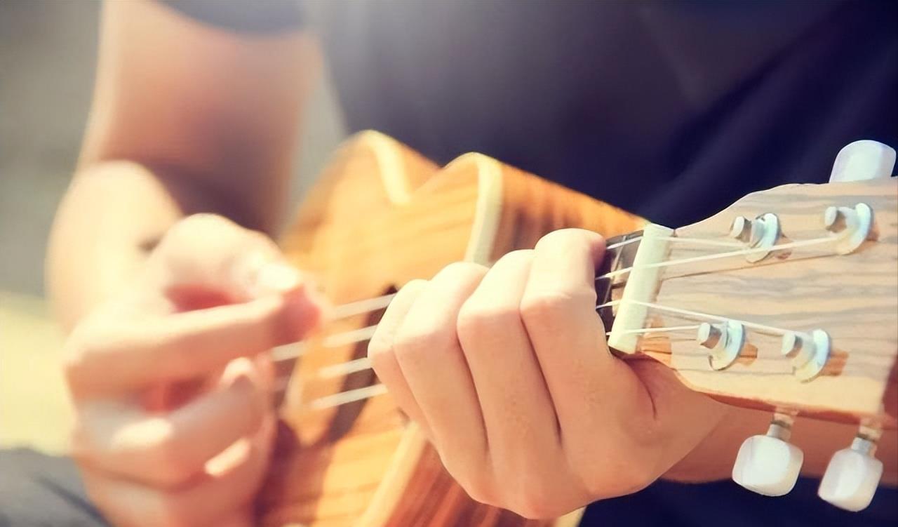 张晓强|现任广东省委秘书长,75后副部级干部,履历丰富,正值年轻