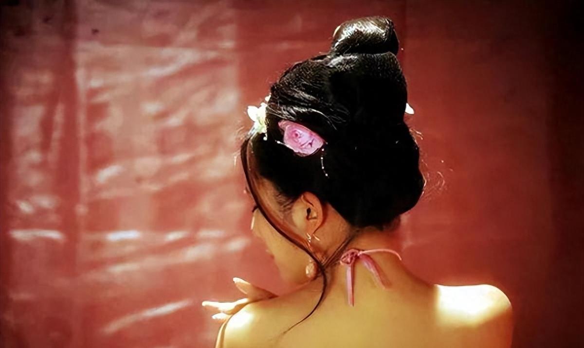 横店20万群演现状:美女泛滥、懒汉光棍遍地,他们的归宿究竟在哪