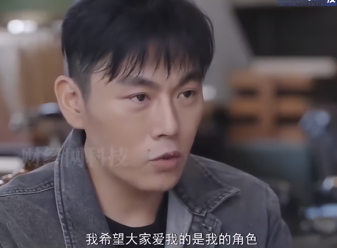 秦昊 秦昊：演员从头发丝到脸都为角色服务！希望大家记住角色而非自己