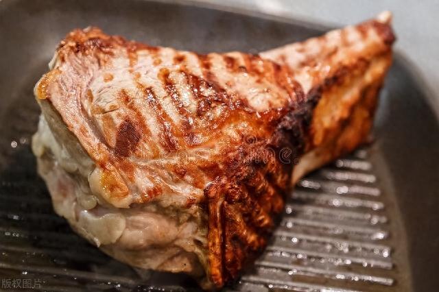 “胃癌大户”被揪出!医生:这4种食物再不忌口,胃或“烂如泥”