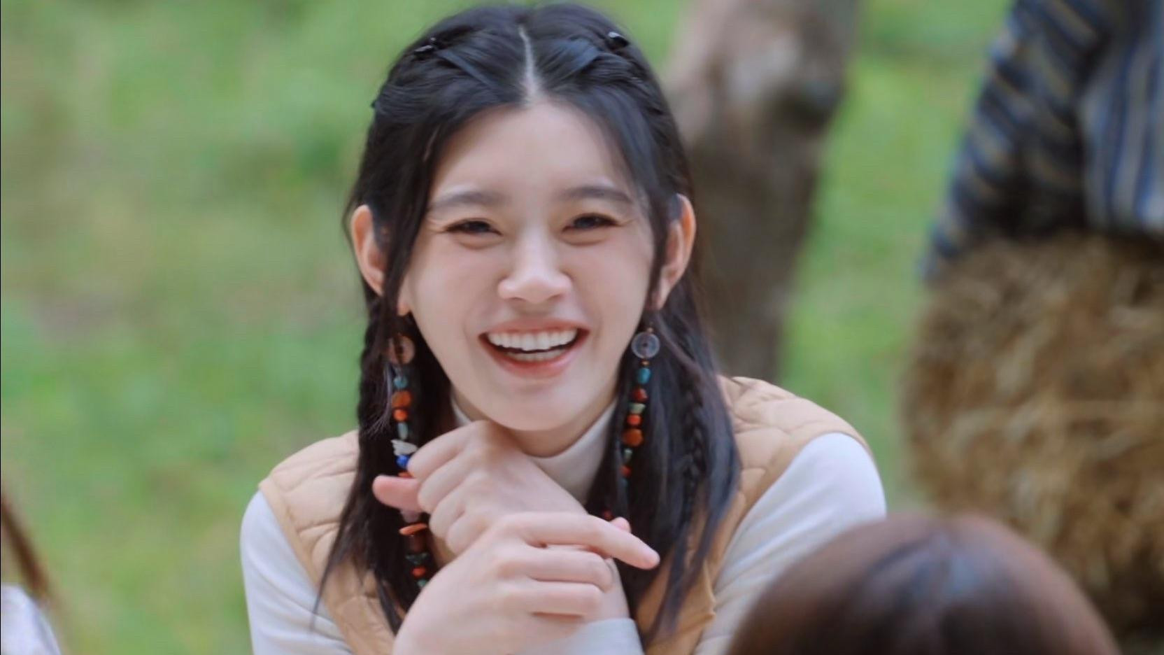 奚梦瑶有多难追？何猷君曝暧昧期想牵手被甩开：想死的心都有了