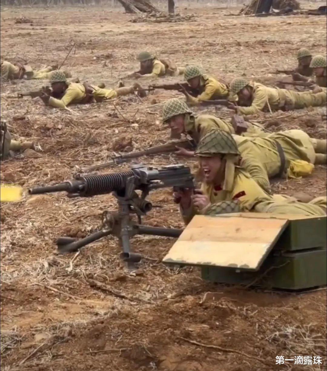 狗剩快跑：笑不活了！大学生群演有多欢乐？被蒋龙一枪爆头的是他