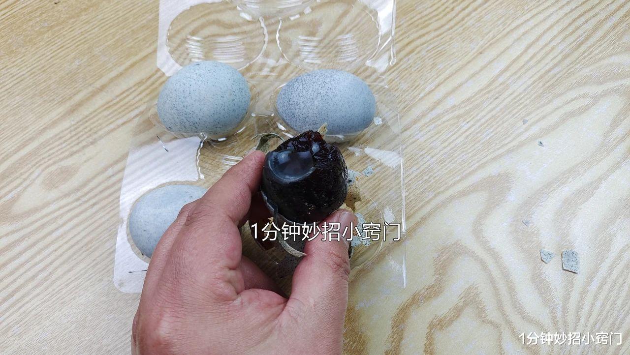 皮蛋|都是皮蛋,黄色的和黑色的有啥区别?听内行人说完后,别再瞎买