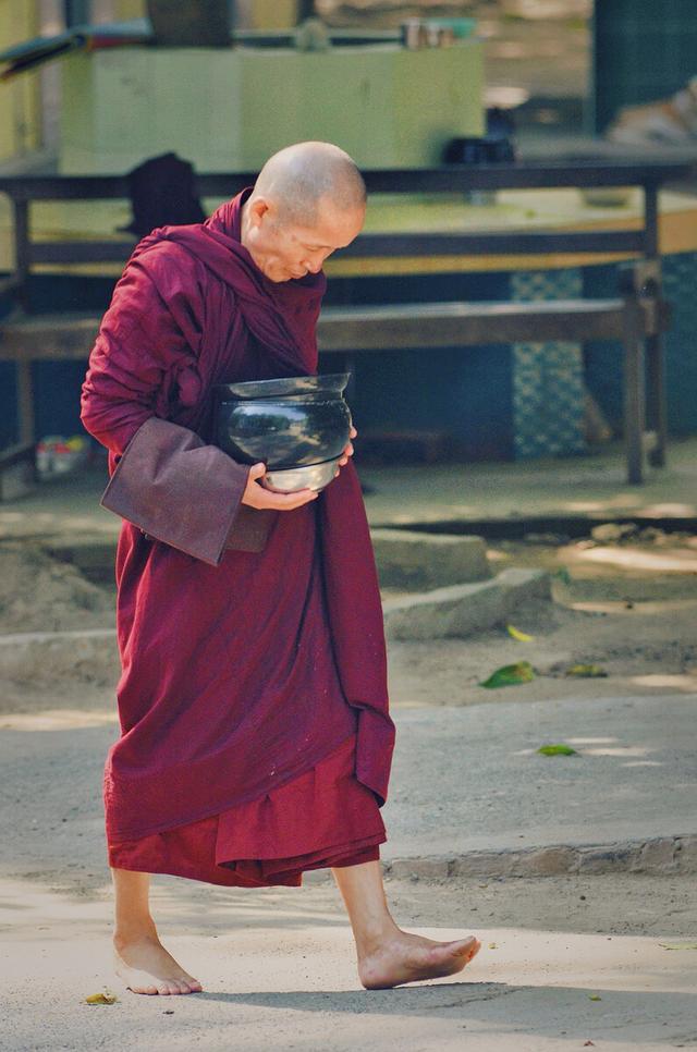 和尚每天都是吃素，为何还是肥头大耳？看看他们的“伙食”就懂了