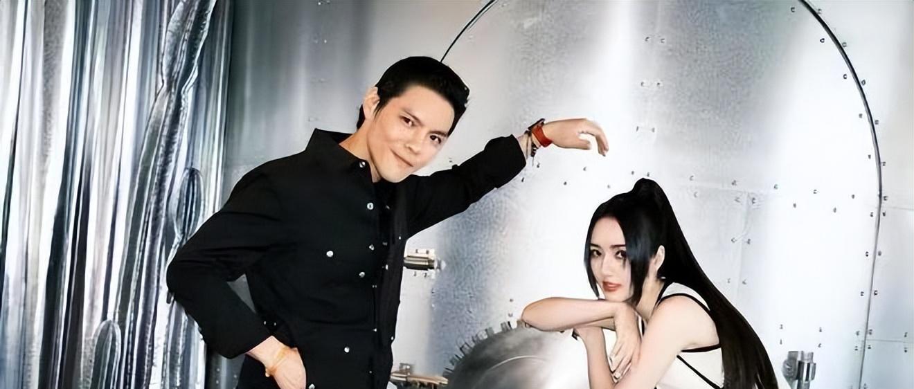 向佐|向佐直播亮相首秀,郭碧婷生下三胎也会跟进