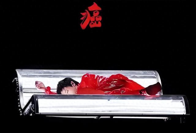 厚颜无耻!一首代表作都没有,却被捧成歌坛顶流,这些小丑羞不羞