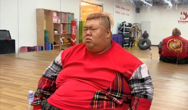 医生 网红胖猴花500万减重失败,体重飙升到600斤,医生感叹表示救不了