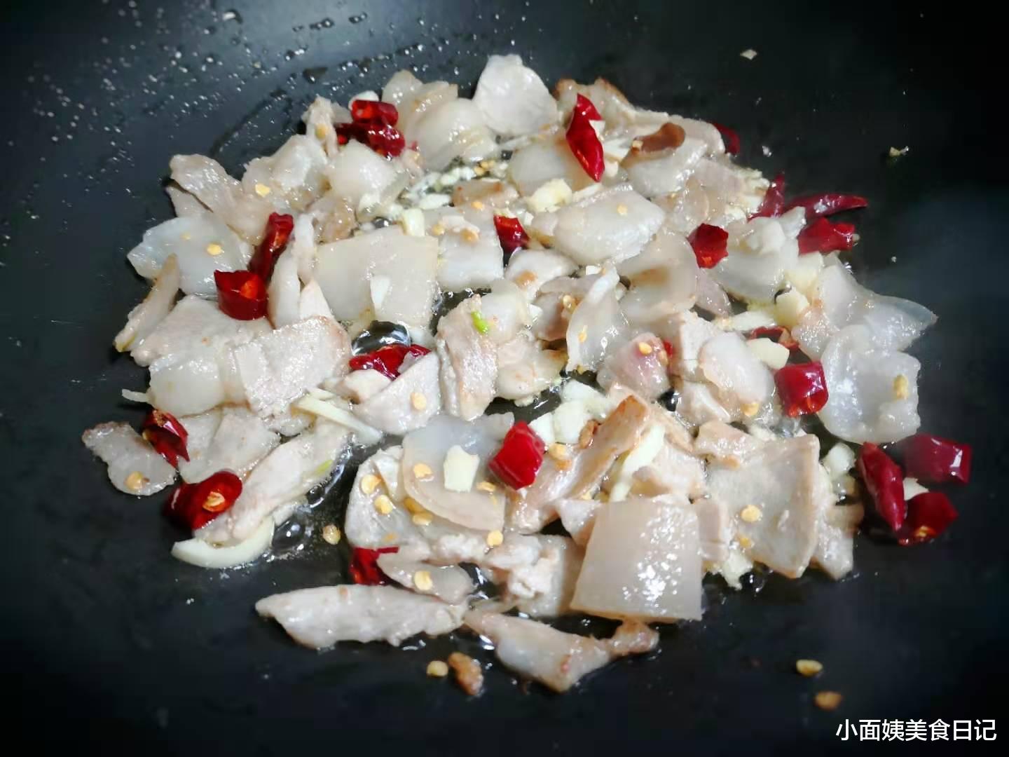 美食教程|\叶酸\是长寿元素，建议50岁后，多吃4种\高叶酸菜\，越吃越健康