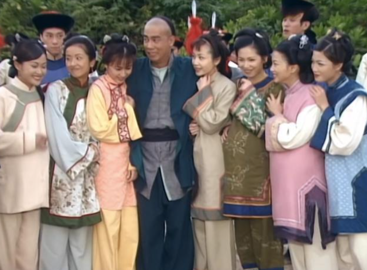 TVB花旦息影19年近况!素颜取外卖接地气,曾是广州四大美女之一