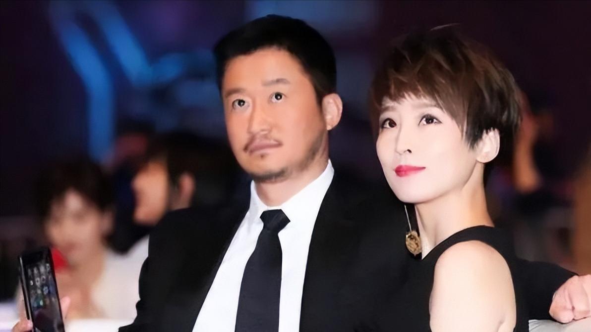 |吴京谢楠婚变？女方退出关联公司是前兆，男方曾一年半未回家