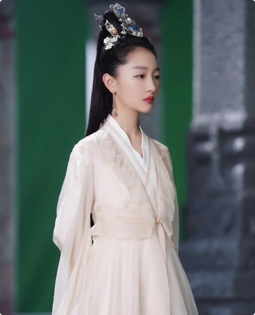 《玉骨遥》：任敏同框王楚然，让我明白了仪态的重要性