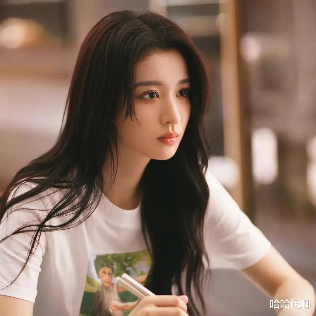 目中无人！女明星欺负助理：睡浴缸，丢在高速路边，任意取笑！不红是报应！