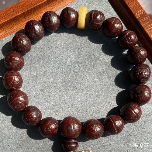 文玩|文玩老珠子包浆为啥人人爱？新珠子包浆却不行！