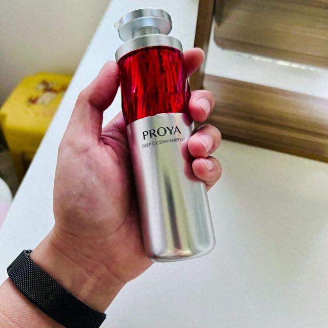 抗初老精华液排行榜：兰蔻、欧莱雅维稳修护，珀莱雅实力淡纹