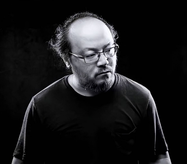 窦唯|53岁窦唯生活落魄不堪?北京豪宅内景曝光,装修奢华时尚很有品味