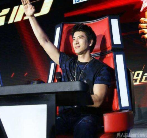王力宏|王力宏在中国好声音赛后发文,在文中晒出视频却并非李芷婷,导师也太难做了吧