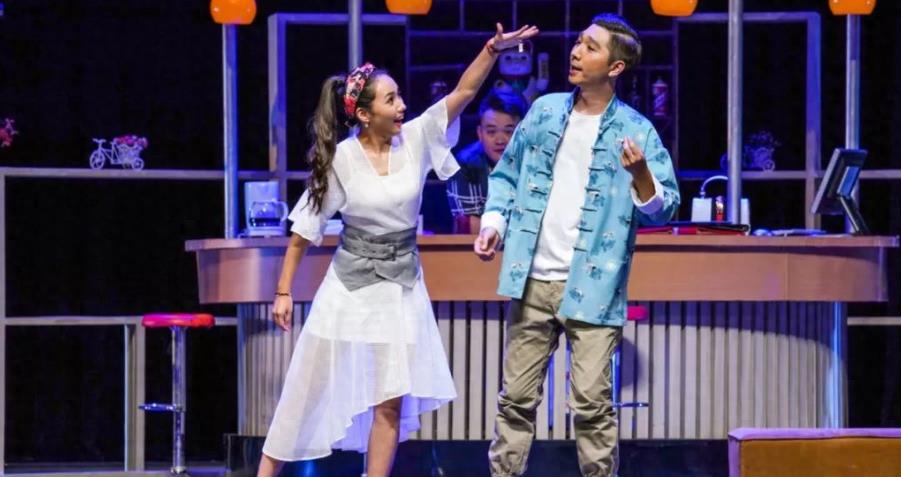 陈佩斯：催生催来4个孙子孙女，一年学费百万，女儿无能他来抚养