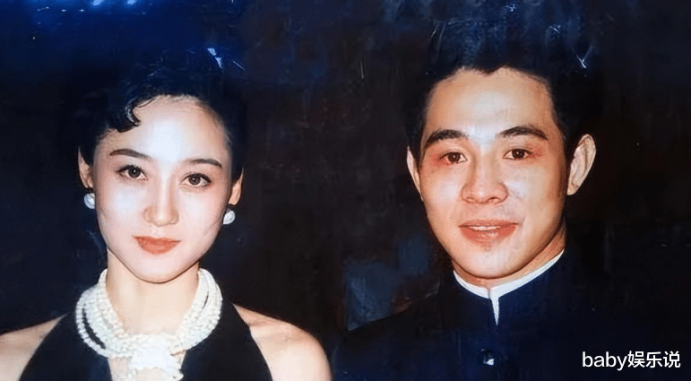 利智|利智：被李连杰宠爱34年，外人看来是掉进蜜罐，甜蜜背后全是眼泪