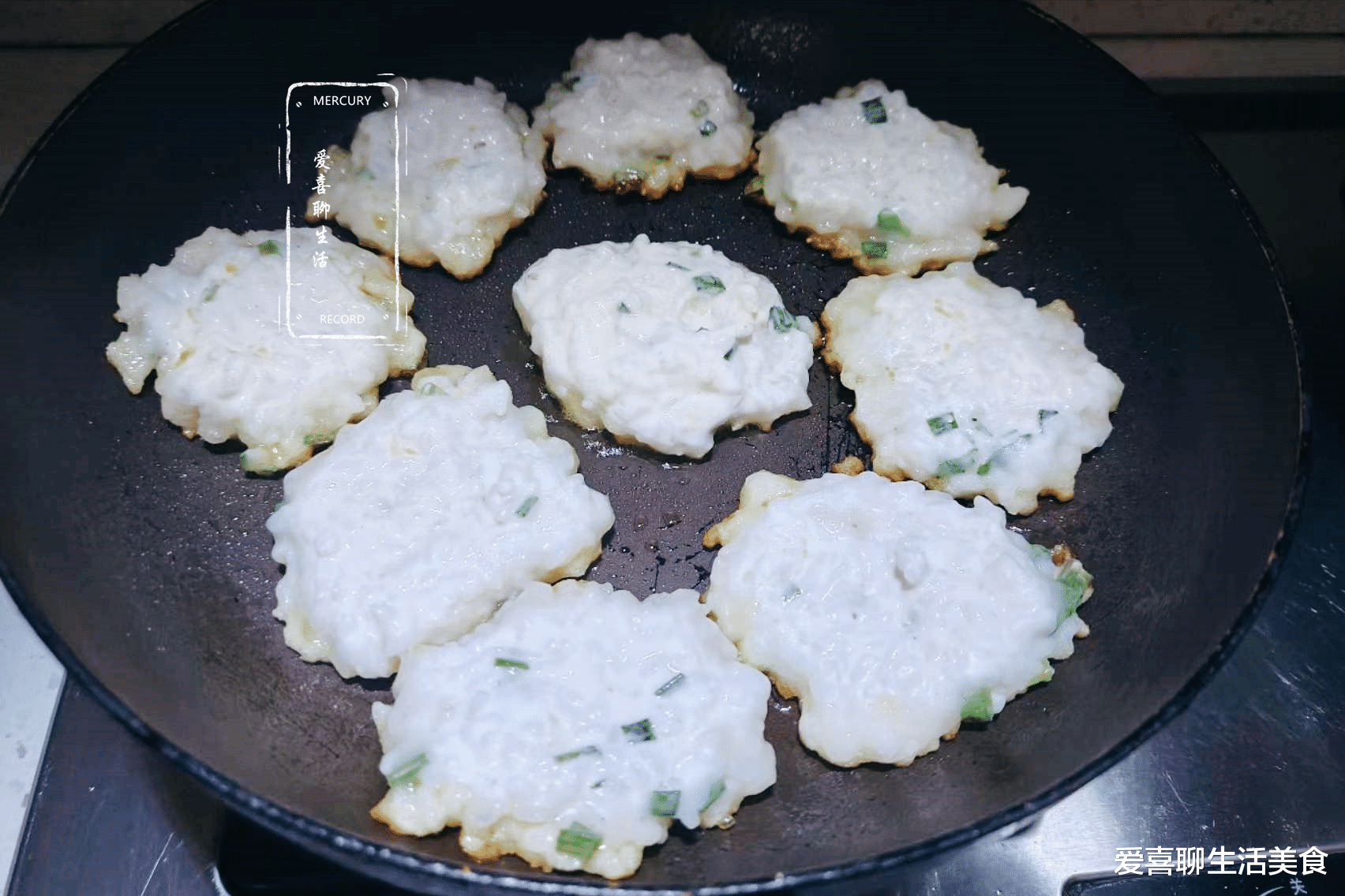 早餐|家有干重活的，早餐給他做這個(gè)吃，鮮香脆爽，管飽抗餓，一盤不夠吃！