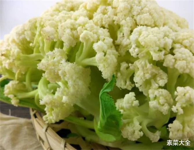 |为什么说花菜尽量少吃?爱吃花菜的要留意,散花和紧花有啥区别?
