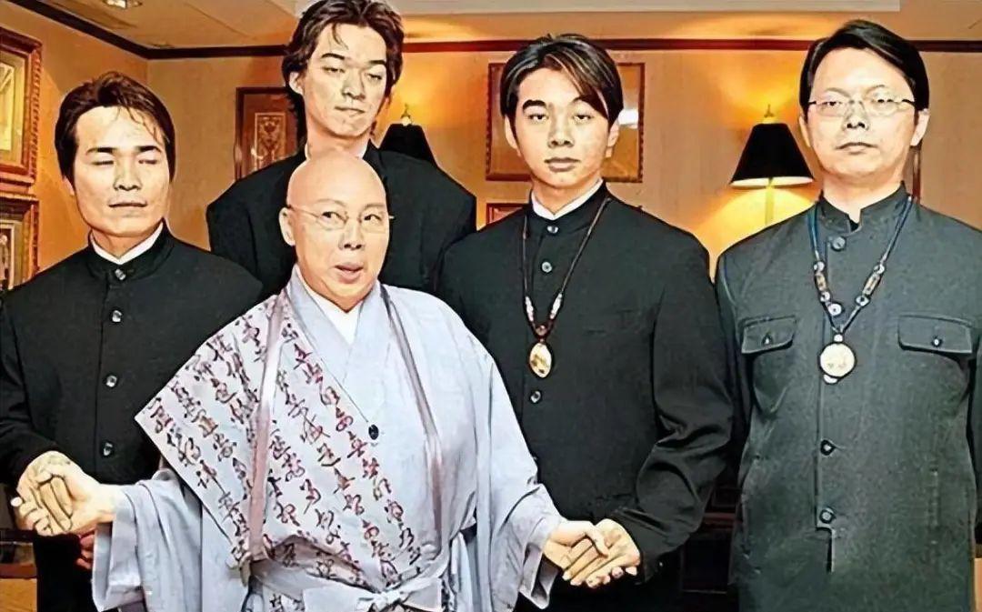 台湾“花尼姑”评价林志玲,以前是两颗樱桃,现在变成两粒黑枣