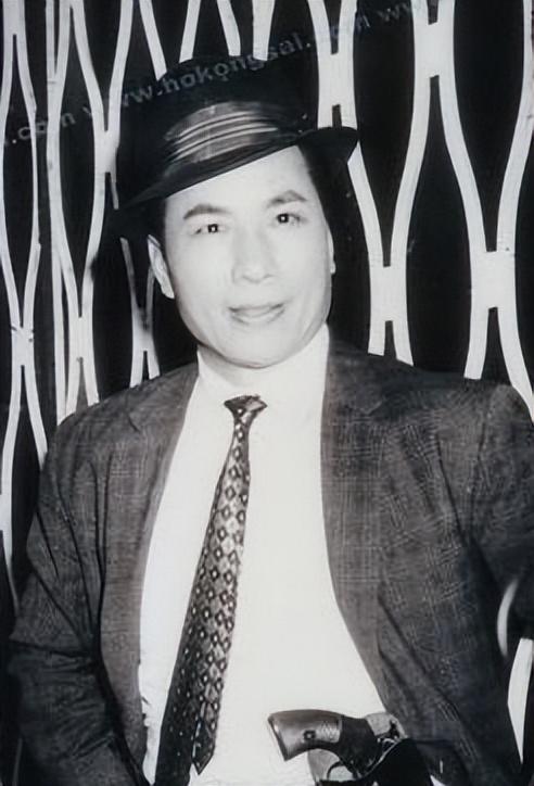 曹达华输光1500亿家产，赌王给了他vip卡，可以终身免费吃喝