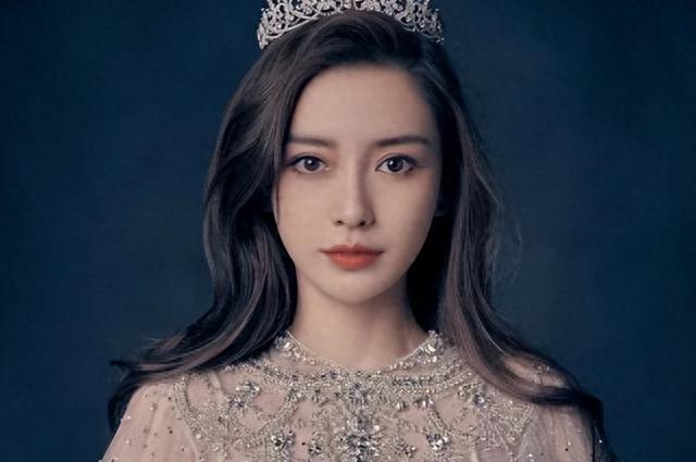 黄晓明想自杀?杨颖看疯马秀脱衣舞,暗藏野心似有深意,不当背锅侠