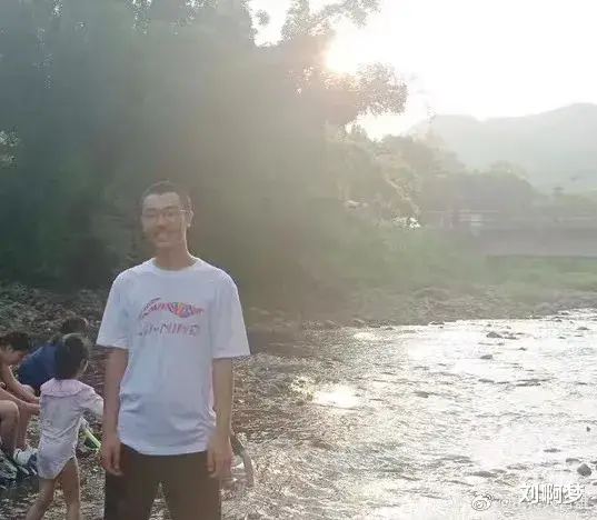 警方调查未发现胡鑫宇被谋杀证据,自杀和出走也不合逻辑