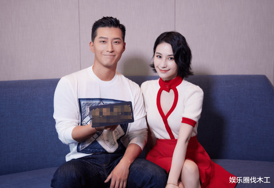 窦骁何超莲合体破婚变传闻,穿情侣拖鞋街头拥抱,身高差引热议