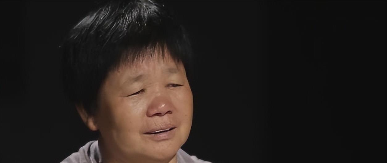 王宝强|继马蓉后,王宝强又一新欢曝光,欠下188万外债不还,还是老赖