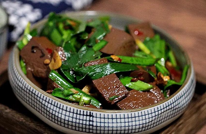 |冬季手脚冷,补铁是关键!常吃这5种“高铁菜”,温暖舒服过冬