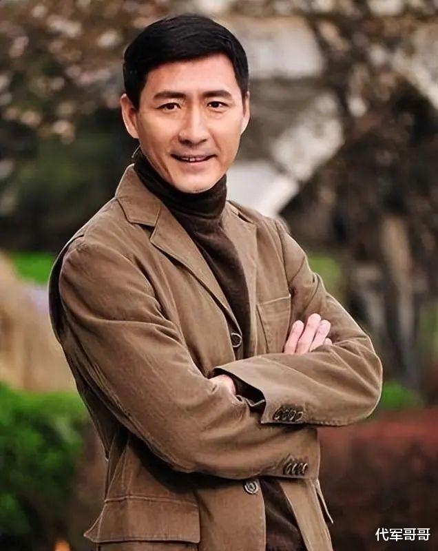 原来她已去世11年了，生前饱受癌症折磨选择离婚，如今前夫带女儿再婚