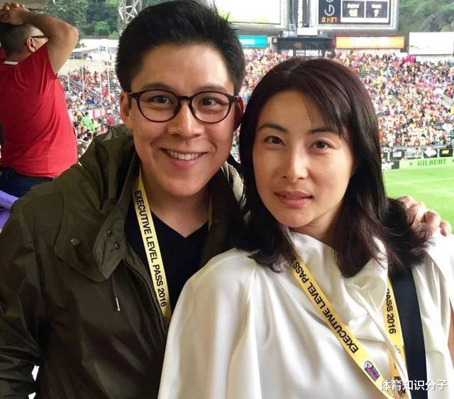 郭晶晶|40岁钻石王老五！郭晶晶小叔子未婚还当官，网友：想嫁豪门抓紧