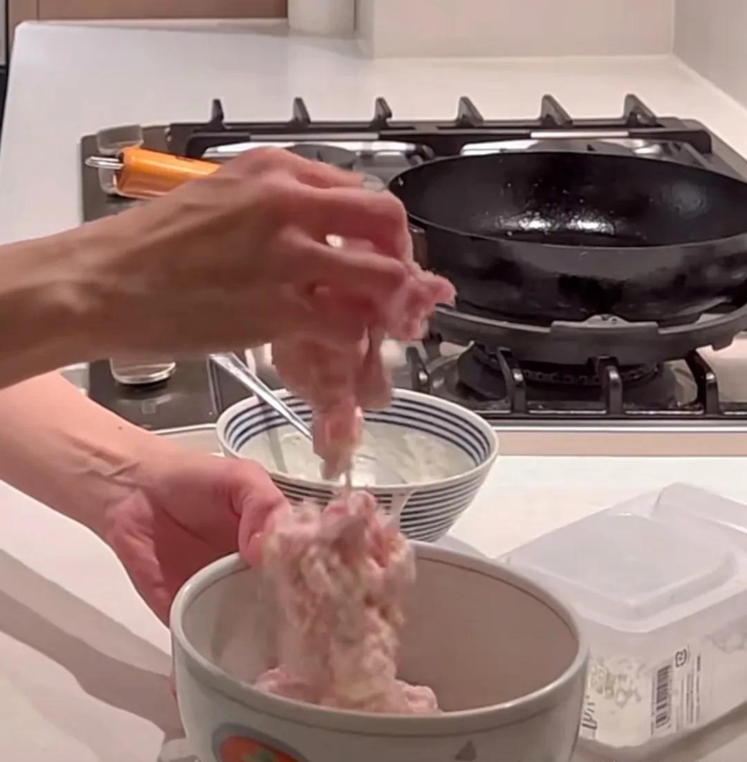 |董洁晒樱桃肉,50万人围观,评论区爆了