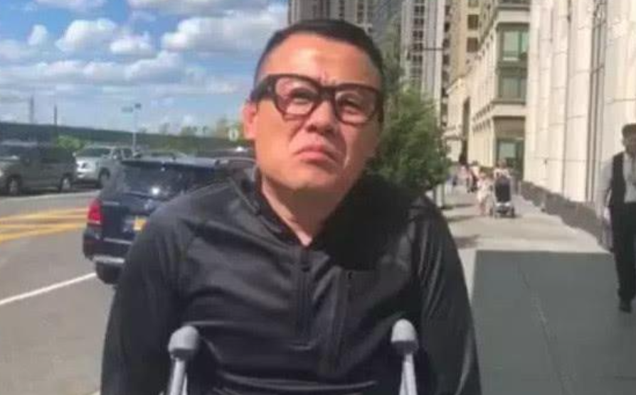 事实证明，“销声匿迹”6年的周立波，走上了一条不归路