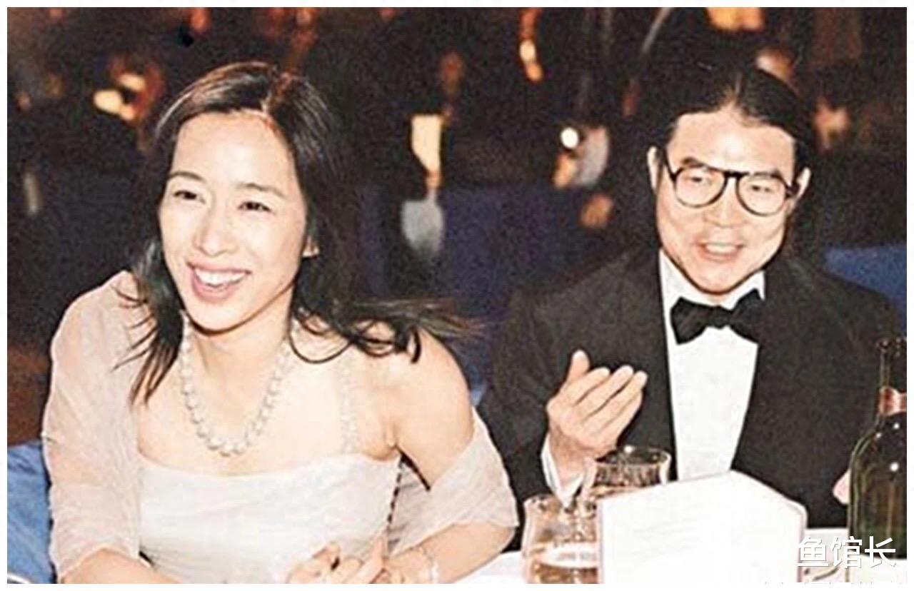 勇气可嘉：朱玲玲再从豪门净身出户，网友赞叹：太厉害了