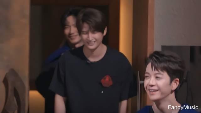 《披荆斩棘3》选人大赛，撕逼、狗血、抱团，让人看到人性！