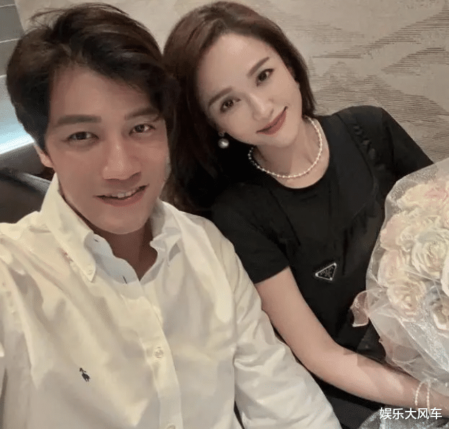 吴倩|艾伦夫妇同游日本秀恩爱,陈乔恩街头穿渔网引热议,网友:太辣眼