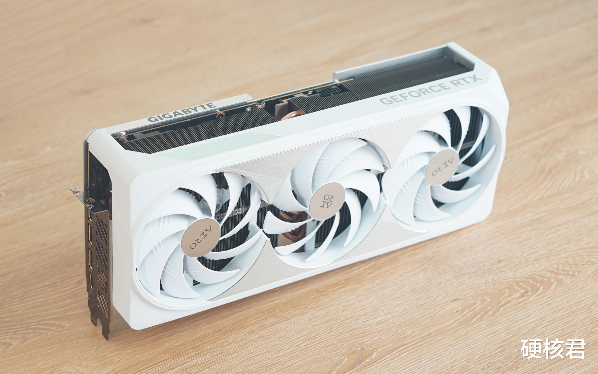 帕米尔|白色美学外观搭配出色性能,13代新平台装机体验!