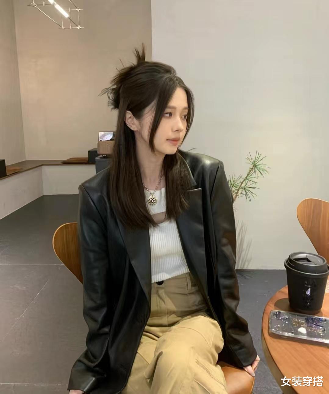 洋气减龄!2023秋流行的6款中短发,超显脸小提气质